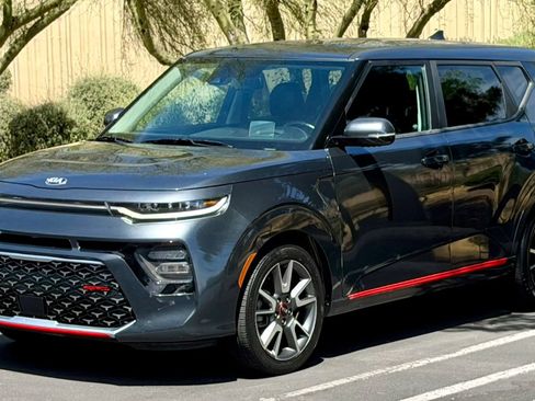 Used 2020 Kia Soul GT-Line Turbo FWD image 3