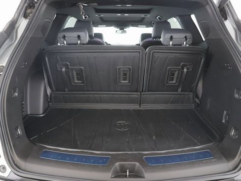 Used 2024 Buick Enclave Essence image 30