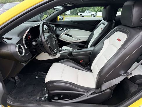 Used 2018 Chevrolet Camaro SS RWD image 20