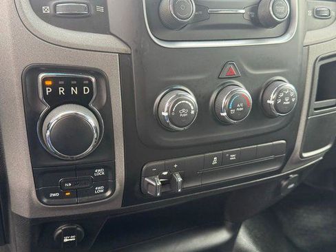 Used 2021 RAM 1500 Tradesman w/ Chrome Appearance Group AWD/4WD image 9
