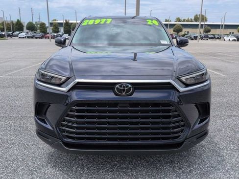 Used 2024 Toyota Grand Highlander AWD image 9