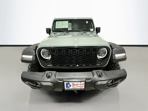 Used 2024 Jeep Wrangler Unlimited Sport AWD/4WD image 2