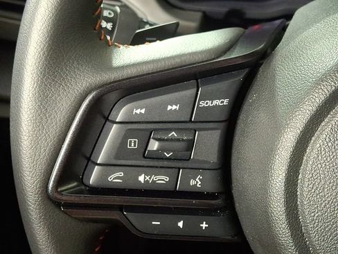 Used 2025 Subaru Crosstrek 2.5i Limited AWD/4WD image 19