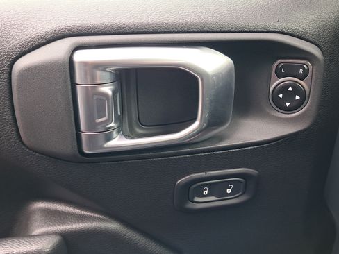 Used 2024 Jeep Wrangler Sport AWD/4WD image 22
