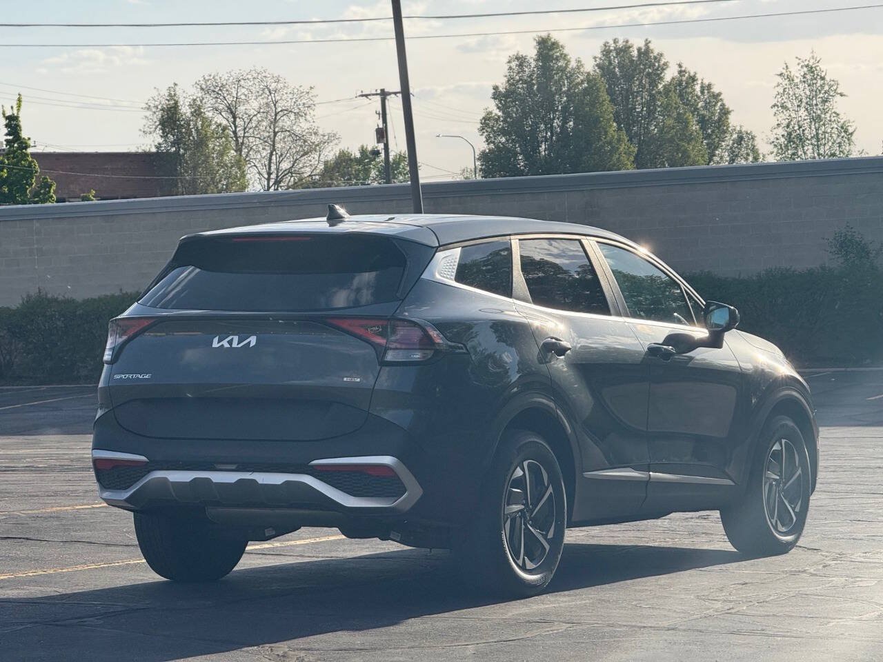 Used 2023 Kia Sportage LX AWD/4WD image 5