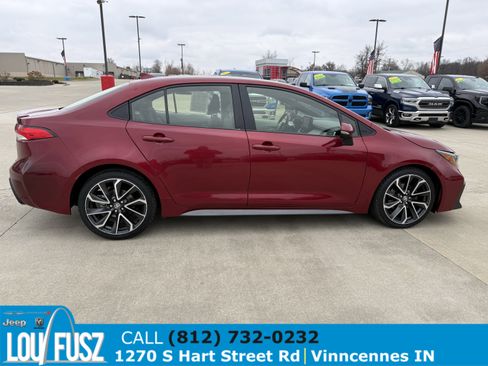 Used 2022 Toyota Corolla SE image 8