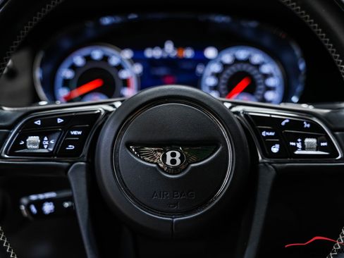 Used 2018 Bentley Bentayga image 88
