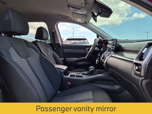Used 2023 Kia Sorento LX AWD/4WD image 29