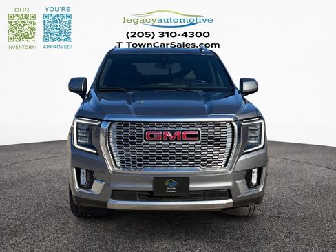 Used 2021 GMC Yukon Denali w/ Denali Premium Package image 11