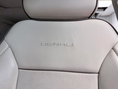 Used 2023 GMC Yukon XL Denali w/ LPO, Floor Liner Package AWD/4WD image 16
