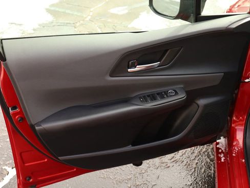 Used 2024 Toyota Prius XLE AWD/4WD image 9