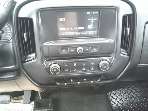 Used 2016 Chevrolet Silverado 2500 W/T w/ WT Convenience Package AWD/4WD image 15