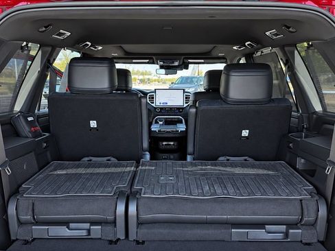 Used 2025 Toyota Sequoia Platinum AWD/4WD image 25