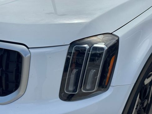 Used 2024 Kia Telluride EX FWD image 6