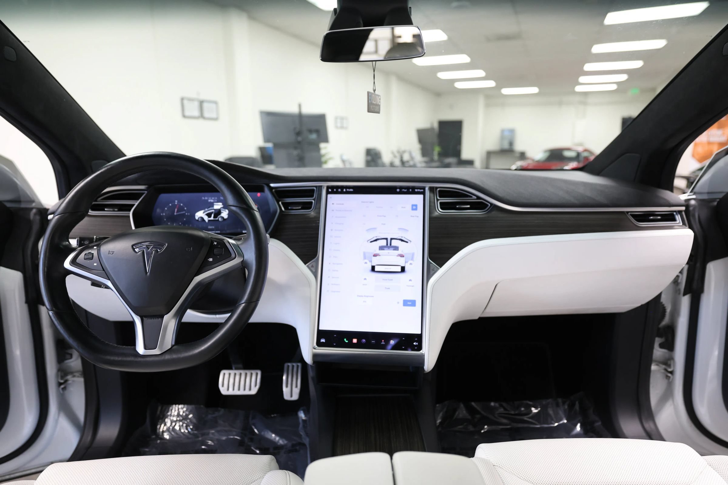 Used 2016 Tesla Model X 75D AWD/4WD image 19