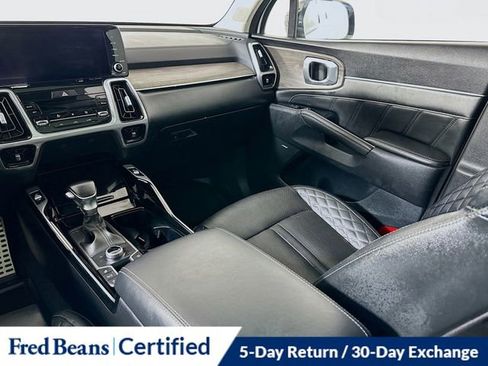 Used 2022 Kia Sorento SX Prestige image 27