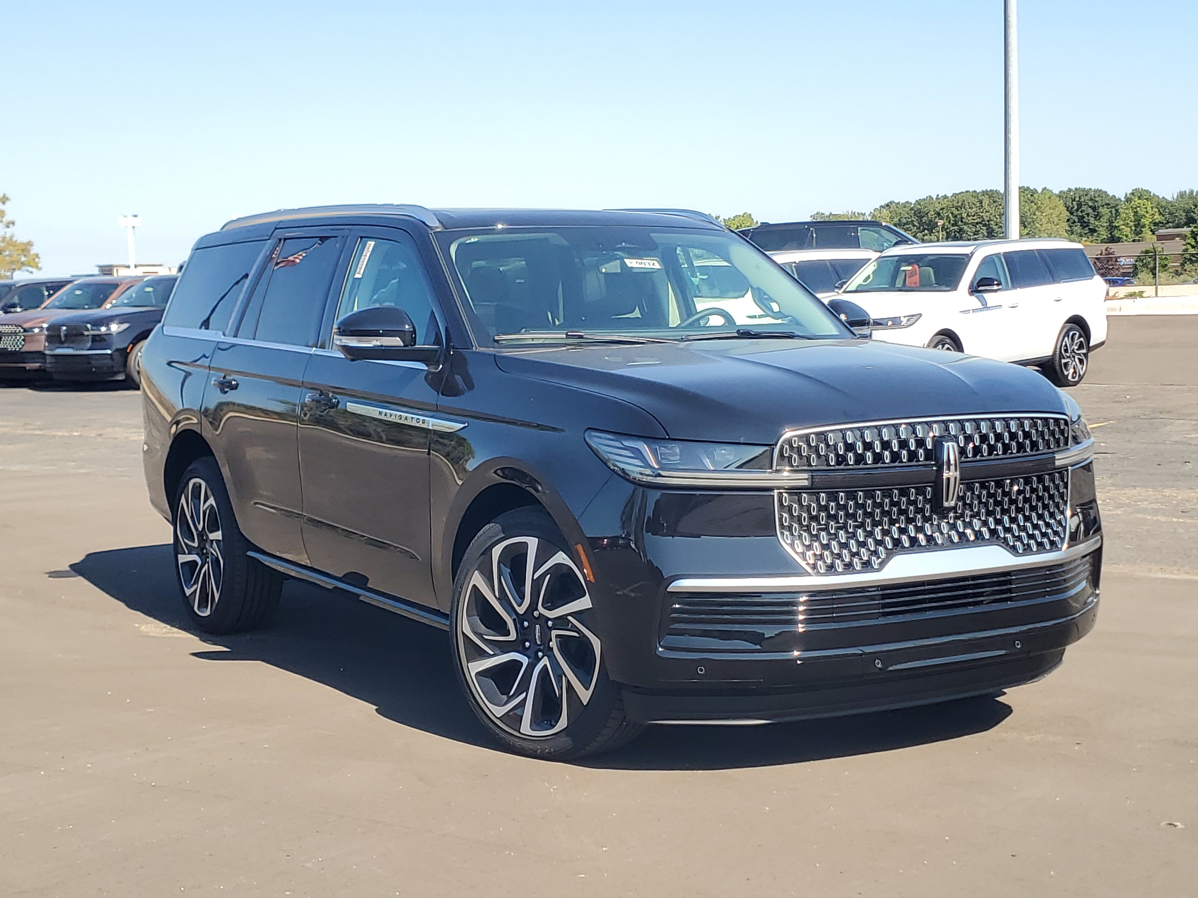 New 2027 Lincoln Navigator Reserve AWD/4WD 360° Tour