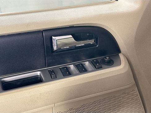 Used 2015 Ford Expedition XL image 18