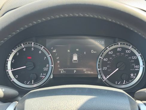 Used 2023 Toyota Highlander XLE AWD/4WD image 14