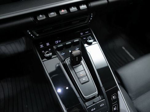 Certified 2021 Porsche 911 Carrera image 22