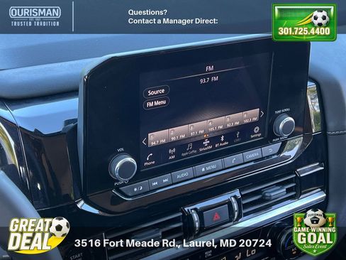 Used 2025 Nissan Pathfinder SV FWD image 9