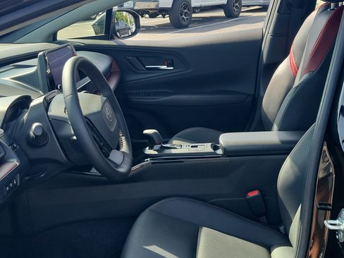 Used 2023 Toyota Prius Prime FWD image 20