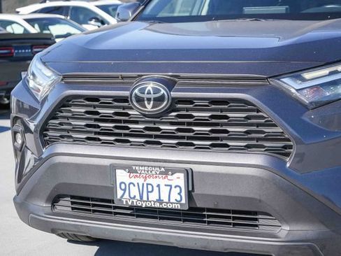 Used 2022 Toyota RAV4 XLE Premium FWD image 5