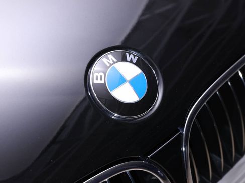 Used 2006 BMW M5 image 46