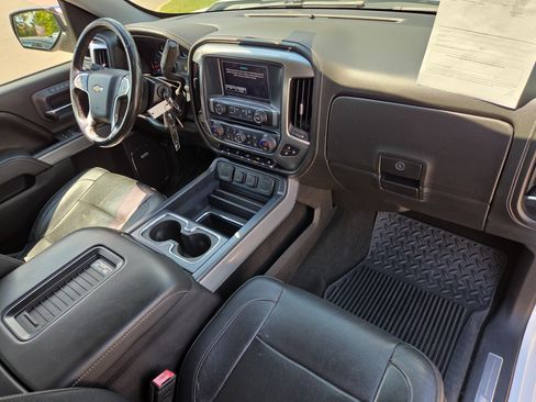 Used 2017 Chevrolet Silverado 1500 LTZ Z71 w/ LTZ Plus Package AWD/4WD image 16