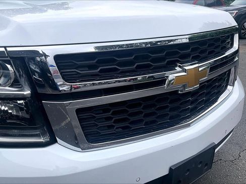 Used 2019 Chevrolet Tahoe LT w/ Texas Edition Package AWD/4WD image 32