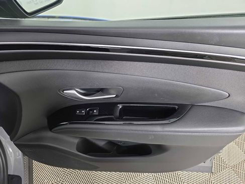 Used 2024 Hyundai Tucson Limited image 35