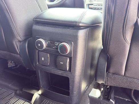 Used 2021 Ford Explorer XLT RWD image 27