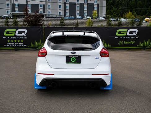 Used 2017 Ford Focus RS AWD/4WD image 6