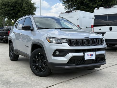 New 2026 Jeep Compass Latitude AWD/4WD image 2