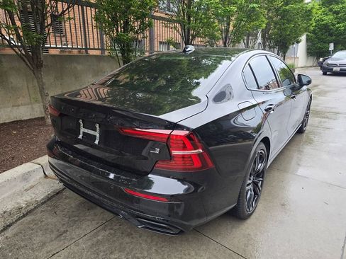 Certified 2022 Volvo S60 T8 R-Design w/ Advanced Package AWD/4WD image 7