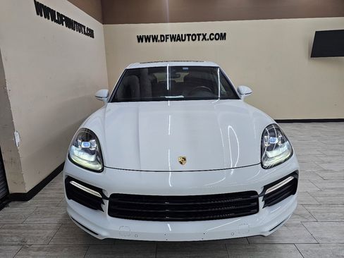 Used 2020 Porsche Cayenne E-Hybrid image 3
