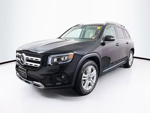 Certified 2023 Mercedes-Benz GLB 250 4MATIC image 3