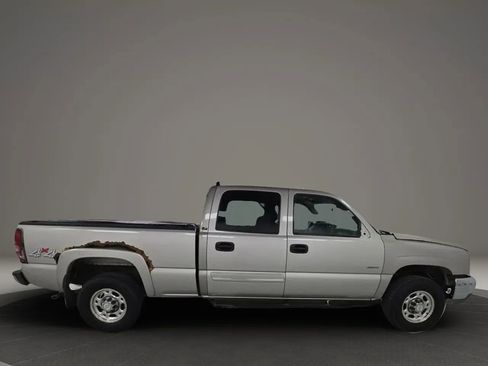 Used 2003 Chevrolet Silverado 1500 LT RWD image 6