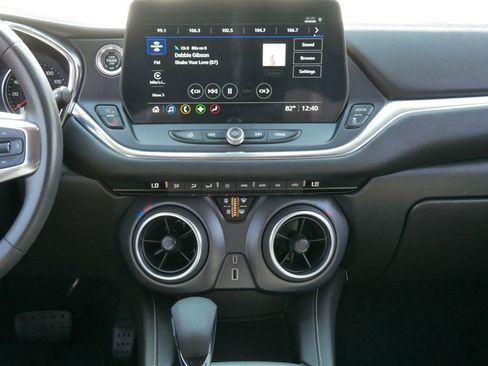 Used 2023 Chevrolet Blazer LT image 15