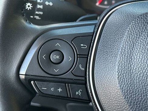 Certified 2022 Toyota Corolla SE w/ SE Preferred Package image 18