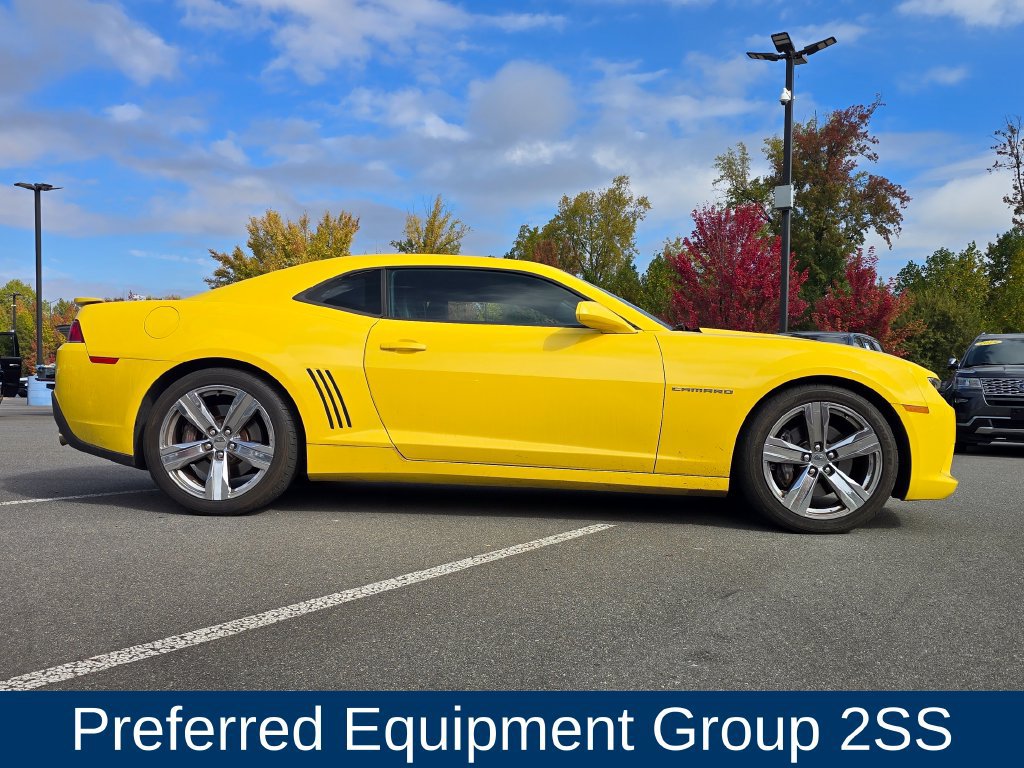 Used 2014 Chevrolet Camaro SS w/ RS Package RWD image 2