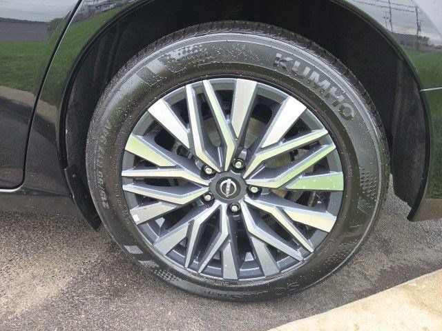 Used 2025 Nissan Altima 2.5 SV FWD image 45