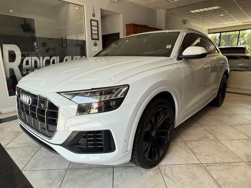 Used 2019 Audi Q8 Prestige w/ Towing Package image 1