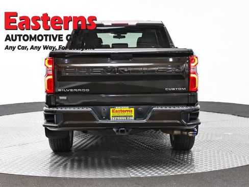 Used 2020 Chevrolet Silverado 1500 Custom w/ Custom Value Package AWD/4WD image 6