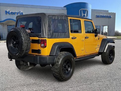 Used 2014 Jeep Wrangler Unlimited Sport w/ Quick Order Package 23S AWD/4WD image 4