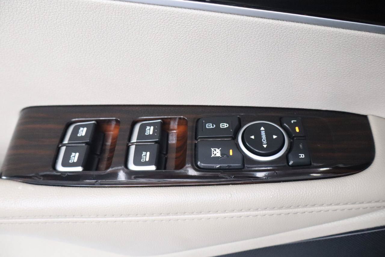 Used 2019 Kia Sorento EX w/ EX Touring Package FWD image 29