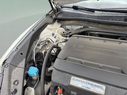 Used 2015 Honda Crosstour EX-L image 35