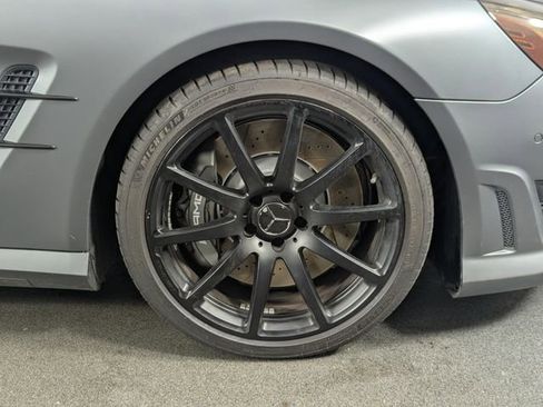 Used 2013 Mercedes-Benz SL 63 AMG image 19