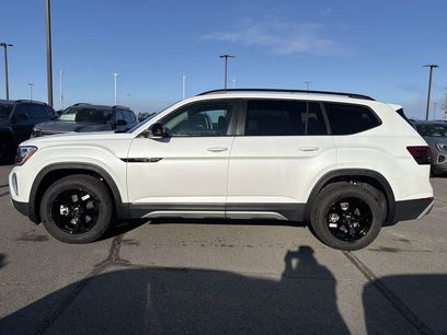 New 2026 Volkswagen Atlas Peak Edition