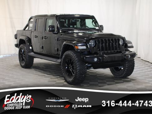 Used 2023 Jeep Gladiator Overland AWD/4WD image 1